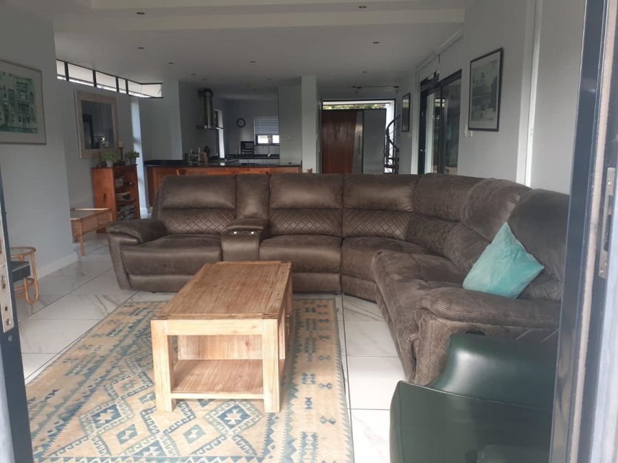 To Let 3 Bedroom Property for Rent in Arabella Western Cape